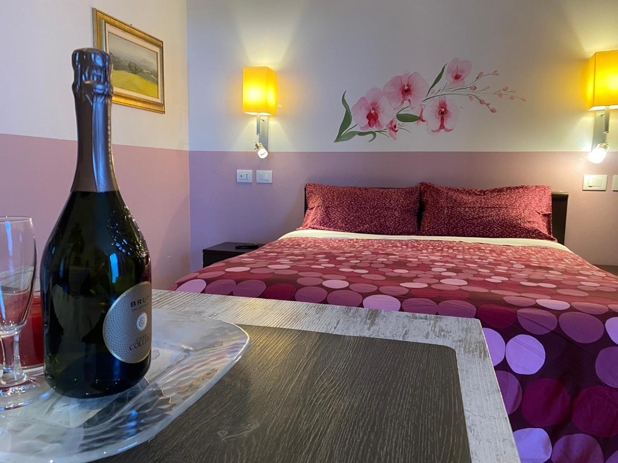 Antiche Mura Casa Vacanze ปูเอ็นญาโก ภายนอก รูปภาพ